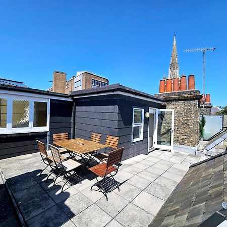 Cityscape Haven: 1 Bedroom Apartment With Terrace And City View Bournemouth Kültér fotó